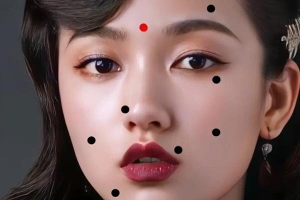 腋窝痣相是美人痣_腋窝外侧有痣代表什么