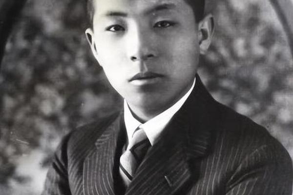 张学良八字