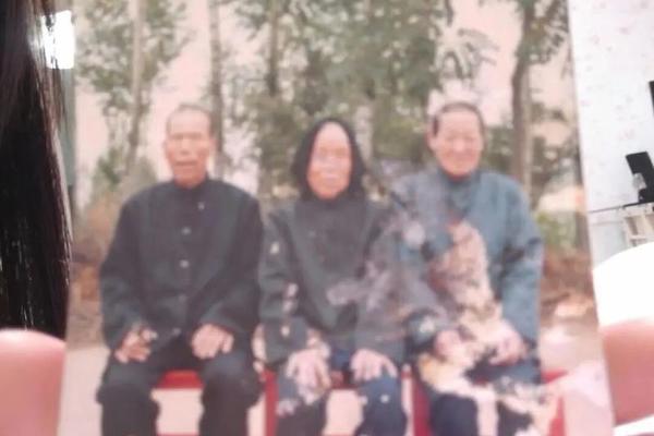 梦见小祖奶奶的姓名