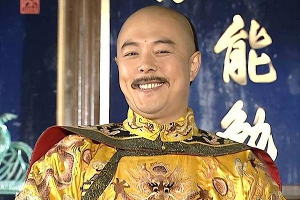 张铁林痣相;张铁林面相分析