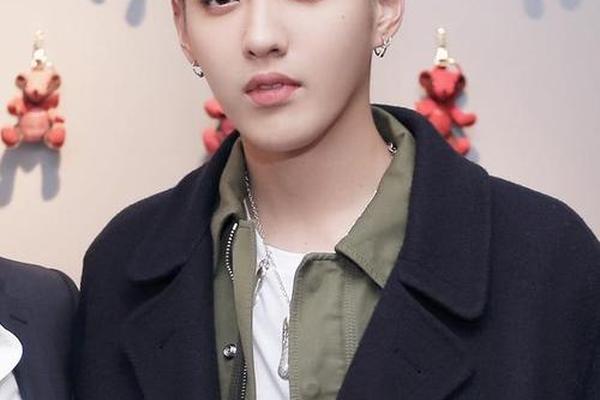 吴亦凡痣相;吴亦凡眼睛属于什么眼
