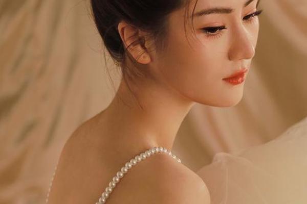 姓名谯文芯