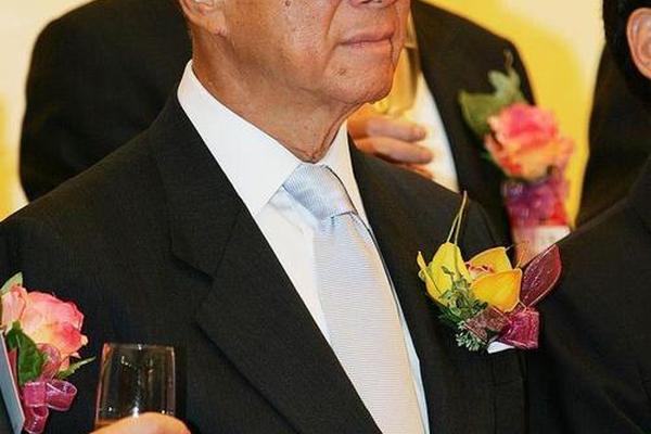 李嘉诚面相与痣相的区别 李嘉诚的面相图解