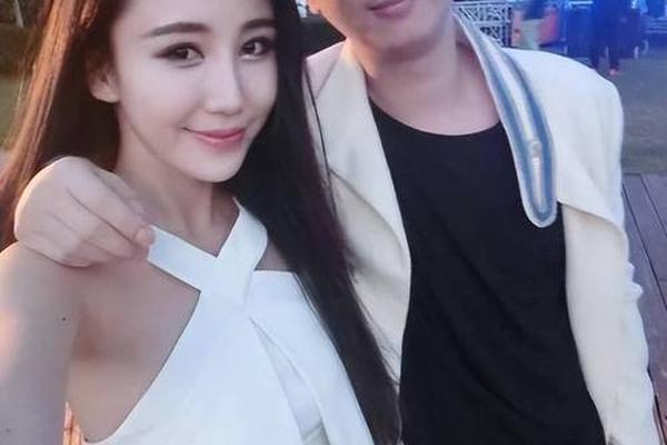 夏侯思聪老婆姓名