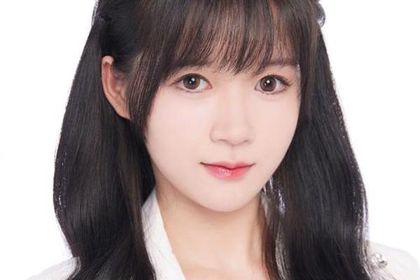 陈俞姓名