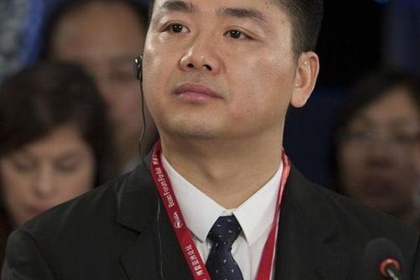 刘强东脸上痣相(面部痣相)