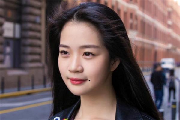 下唇痣相;下嘴唇下面有痣