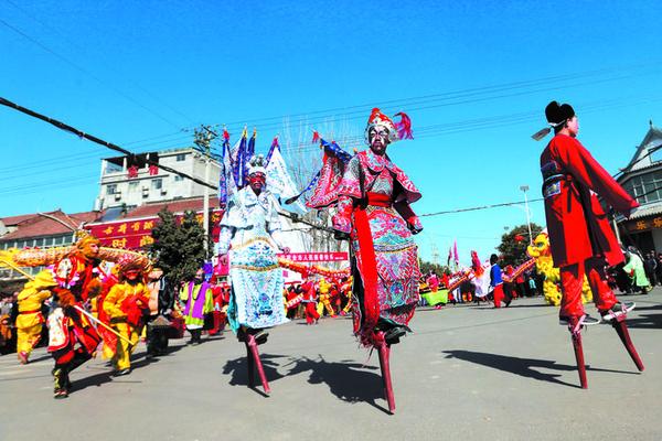 民俗传统(民俗传统性的特征体现在？)