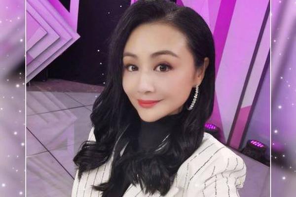 像曹颖的痣相;跟曹颖很像的女明星