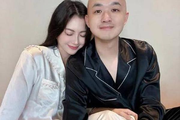 包贝尔痣相,包贝尔和谁长得很像