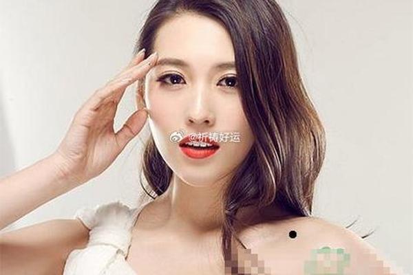 女人肩膀痣相全解-右肩长痣女人代表什么