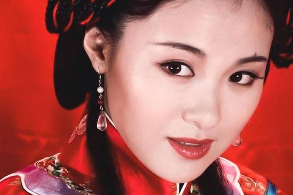 脸上有痣的女星破旺夫相;脸上有痣的女明星图片