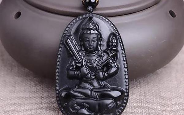 属牛的护身佛是哪位菩萨(属鸡本命佛图片) 属牛的护身佛是哪位菩萨(属鸡本命佛图片)