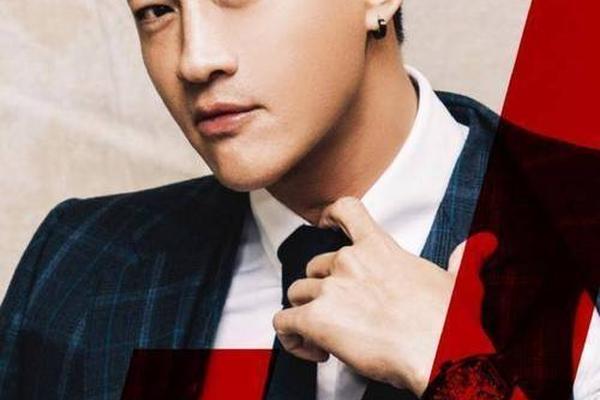 何润东脸上的痣相;老一辈男演员 脸上有痣