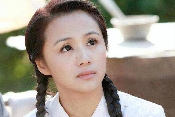 跟曹颖一样长痣相;长痣面相图女 跟曹颖一样长痣相;长痣面相图女