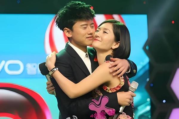 张杰谢娜八字