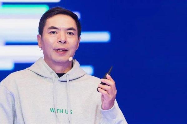 张小龙八字