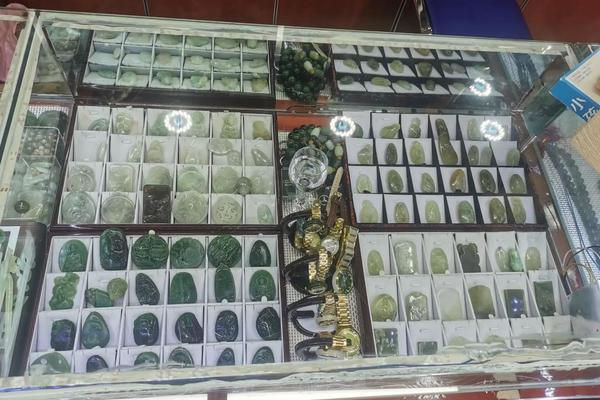 玉石文化城_最出名的玉石专卖店