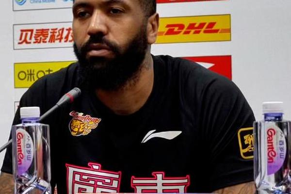 广东宏远新外援姓名是