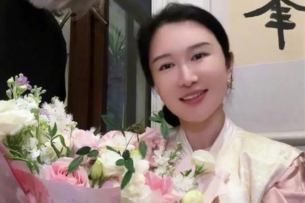 张纪中痣相;哪些明星脸上有痣