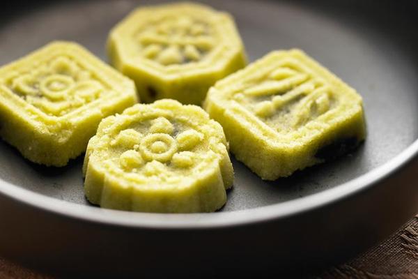 传统经典美食绿豆糕—传统绿豆糕