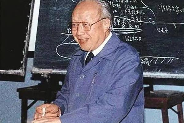钱学森八字