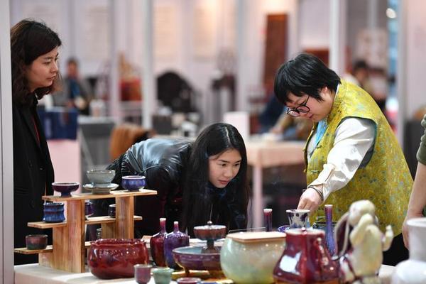 传统手工艺品定制交易平台-高端艺术品交易平台