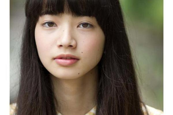 小松菜奈痣相-小松菜奈的痣有哪些 小松菜奈痣相-小松菜奈的痣有哪些