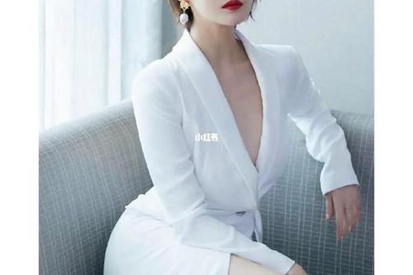 李纯一手相痣照片大全高清—痣相大全书籍