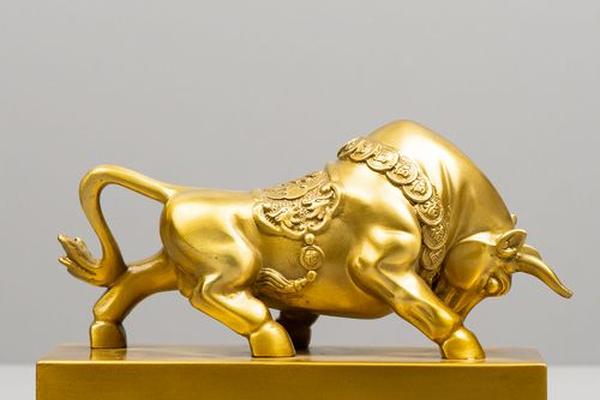 纯铜生肖牛摆件_什么属相家里不能摆铜牛