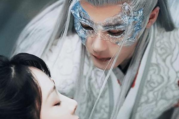 相柳白月光朱砂痣(何为朱砂痣何为白月光)