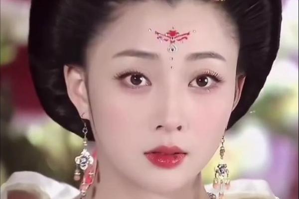 麻衣神相女人上嘴唇有痣、嘴上唇有痣的女人