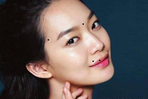 一脸烂桃花痣相,面部桃花痣的位置