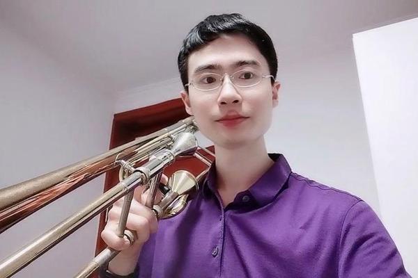 刘佳琦姓名