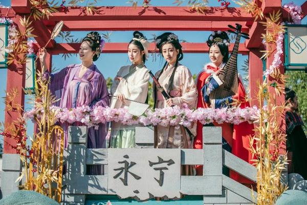 汉服文化节西塘红衣和尚、西塘现在穿什么衣服