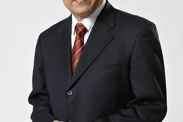 赵忠祥满族姓名