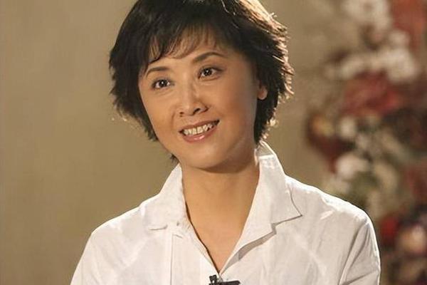 慈孝文化公益晚会朱琳—屈善孝个人简历图片