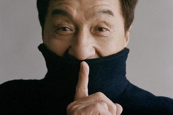 八字无印的男人