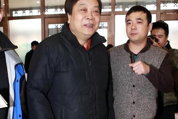 赵忠祥满族姓名