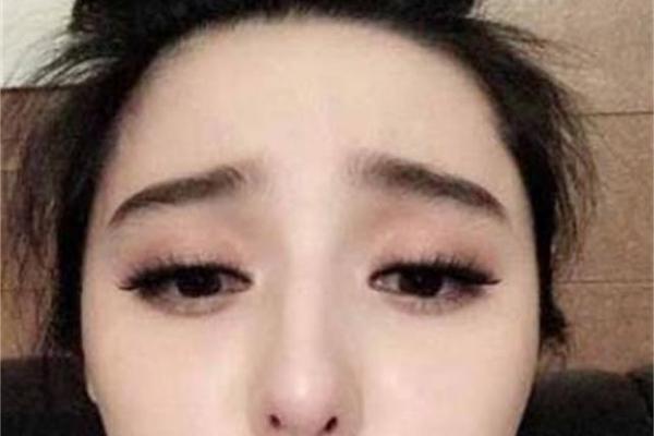 八字眉毛