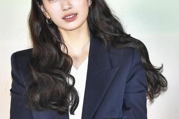 韩剧观相点痣女主(女生点痣面相图)