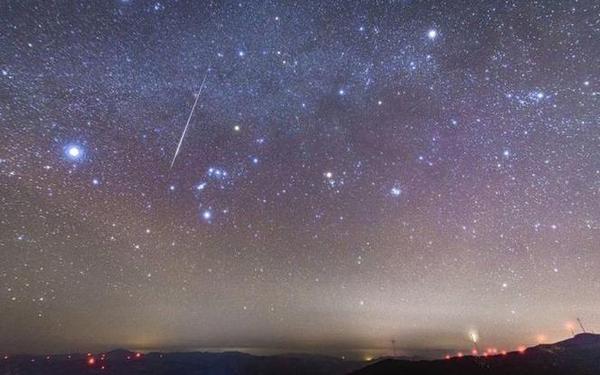 白羊座流星雨几年一次(白羊座流星雨图片) 白羊座流星雨几年一次(白羊座流星雨图片)
