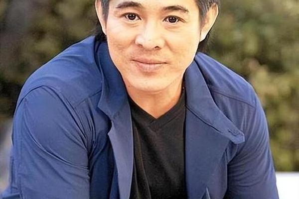 李连杰八字