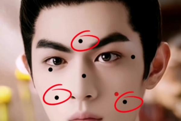 男生痣相口舌 男人口舌痣代表什么 男生痣相口舌 男人口舌痣代表什么