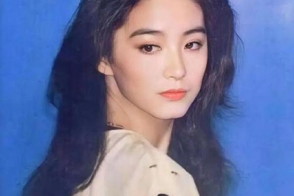 美人尖痣相,一般什么人会有美人尖