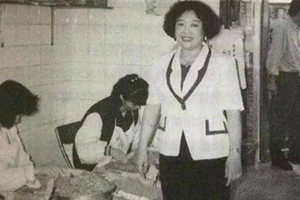 臧健和的泰国丈夫姓名