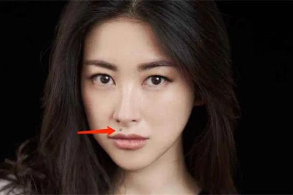 嘴角痣相-嘴巴有痣的女人怎么样 嘴角痣相-嘴巴有痣的女人怎么样
