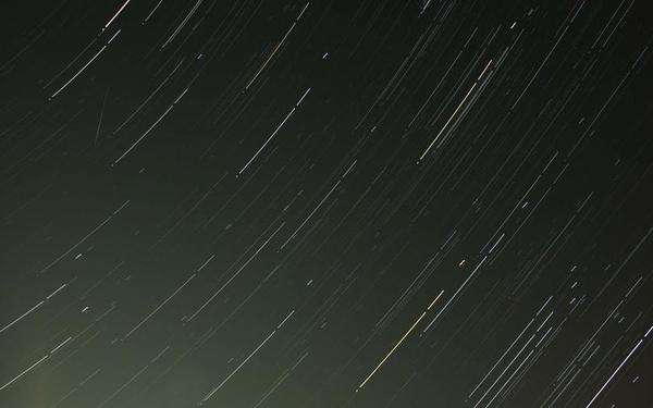 2022年白羊座流星雨_白羊座流星雨图片