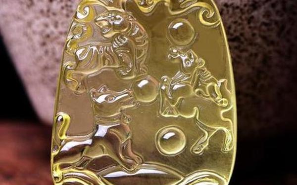 74年虎适合戴什么饰品,属虎佩戴什么饰品 74年虎适合戴什么饰品,属虎佩戴什么饰品