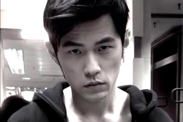 周杰伦的痣相;脸上的哪些痣不能取